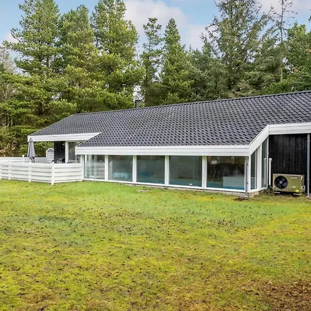 Feriehus Awesome In With Sauna *